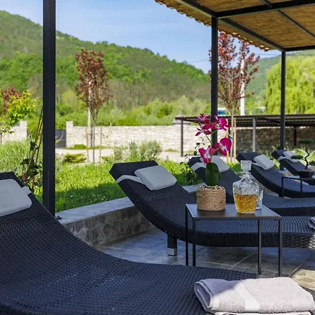 Tina By Interhome Livade